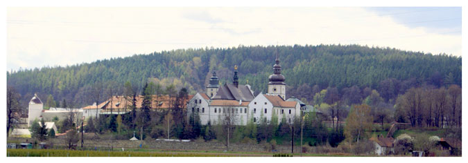 Klasztor Sióstr Klarysek oraz Kościół Trójcy Świętej