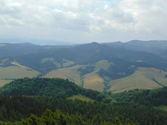 Widok z Wysokiej fot. beskidsadecki.eu