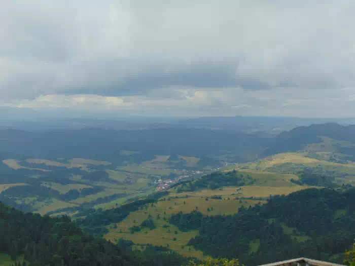 Widok z Wysokiej fot. beskidsadecki.eu