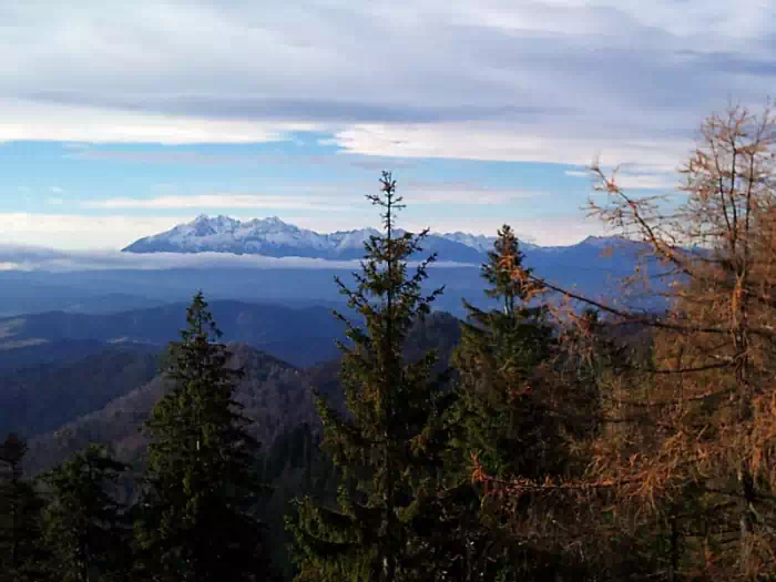 Tatry widziane z okolic schroniska fot. hamradio.pl/