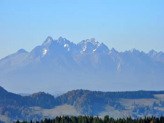 Widok na Tatry z Jaworzyny Krynickiej