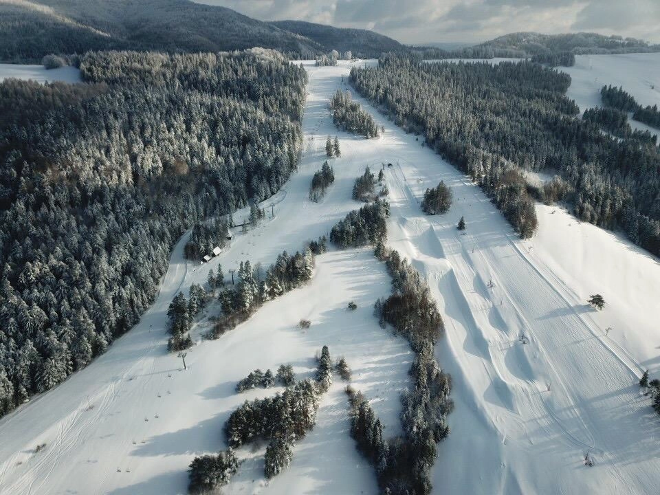 Muszyna-Wierchomla Ośrodek narciarski fot. https://wierchomla-mala.atrakcje.pl